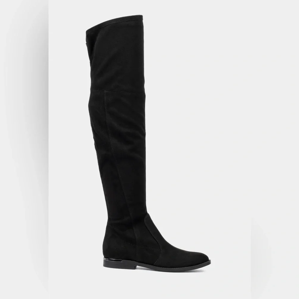 MARC FISHER. Renn Boot. Note: No Box and a little repair on the zip image shown